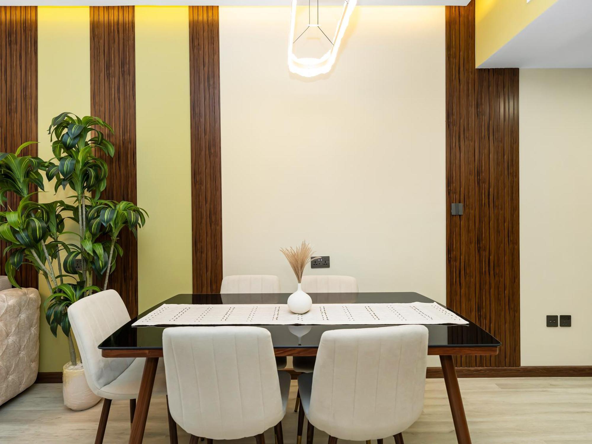 Stylish 1bhk Balcony With Canal View Near Shoba Metro Station Dubai