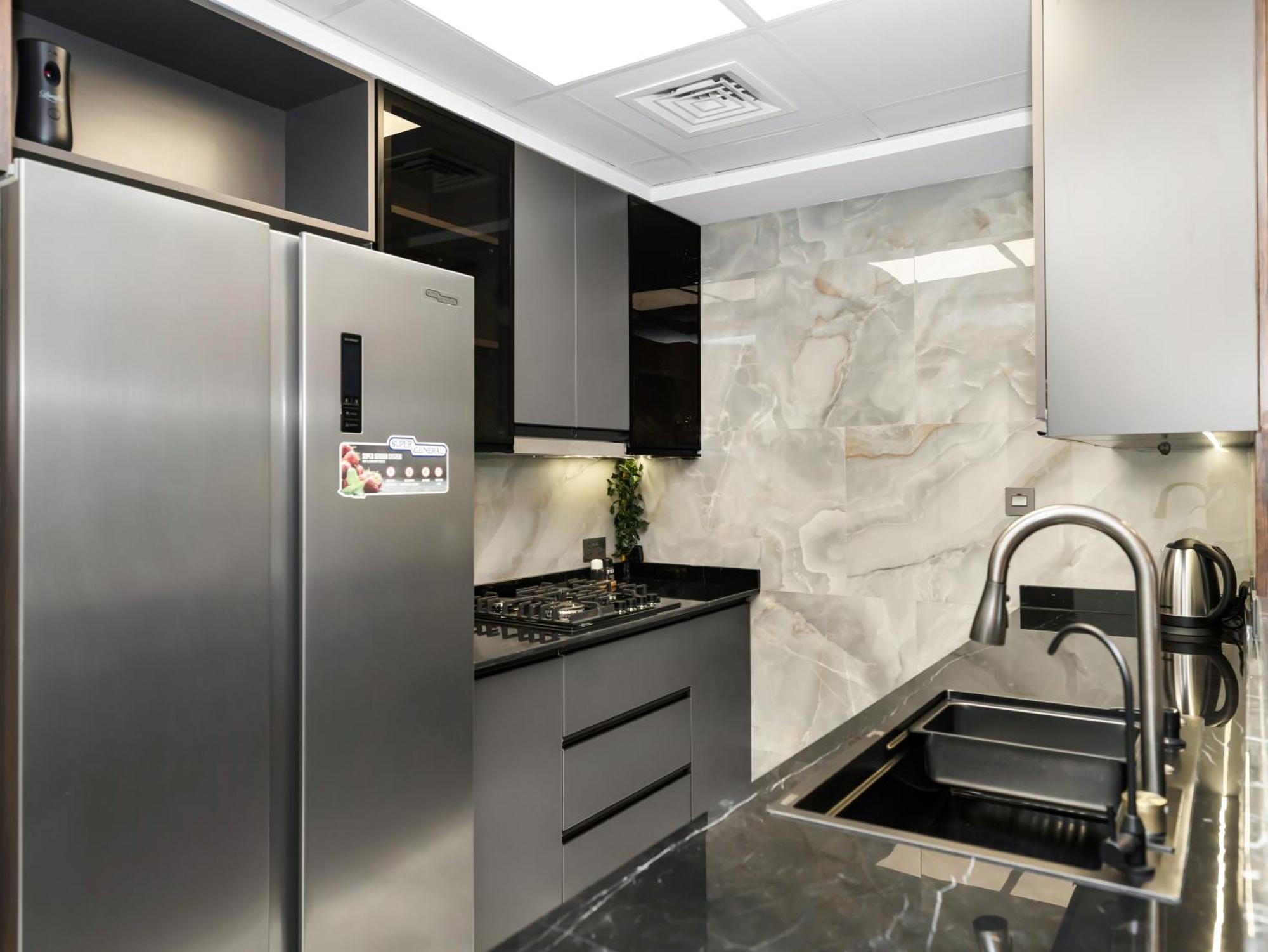 Stylish 1bhk Balcony With Canal View Near Shoba Metro Station