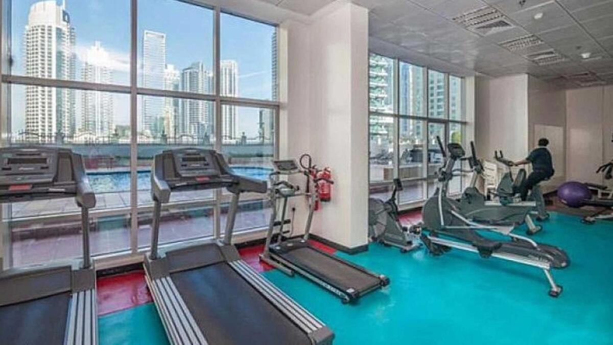 Stylish 1bhk Balcony With Canal View Near Shoba Metro Station Apartment Dubai