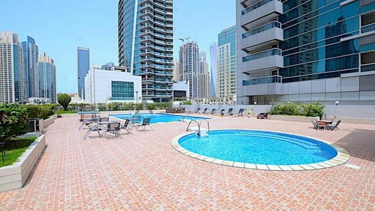 Apartment Stylish 1bhk Balcony With Canal View Near Shoba Metro Station *